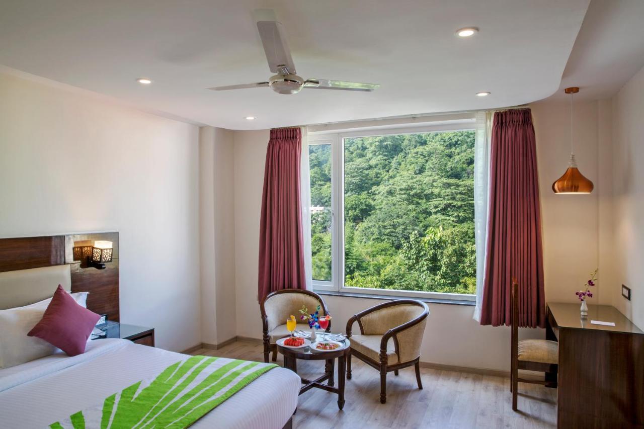 Regenta Inn On The Ganges Ришикеш Экстерьер фото